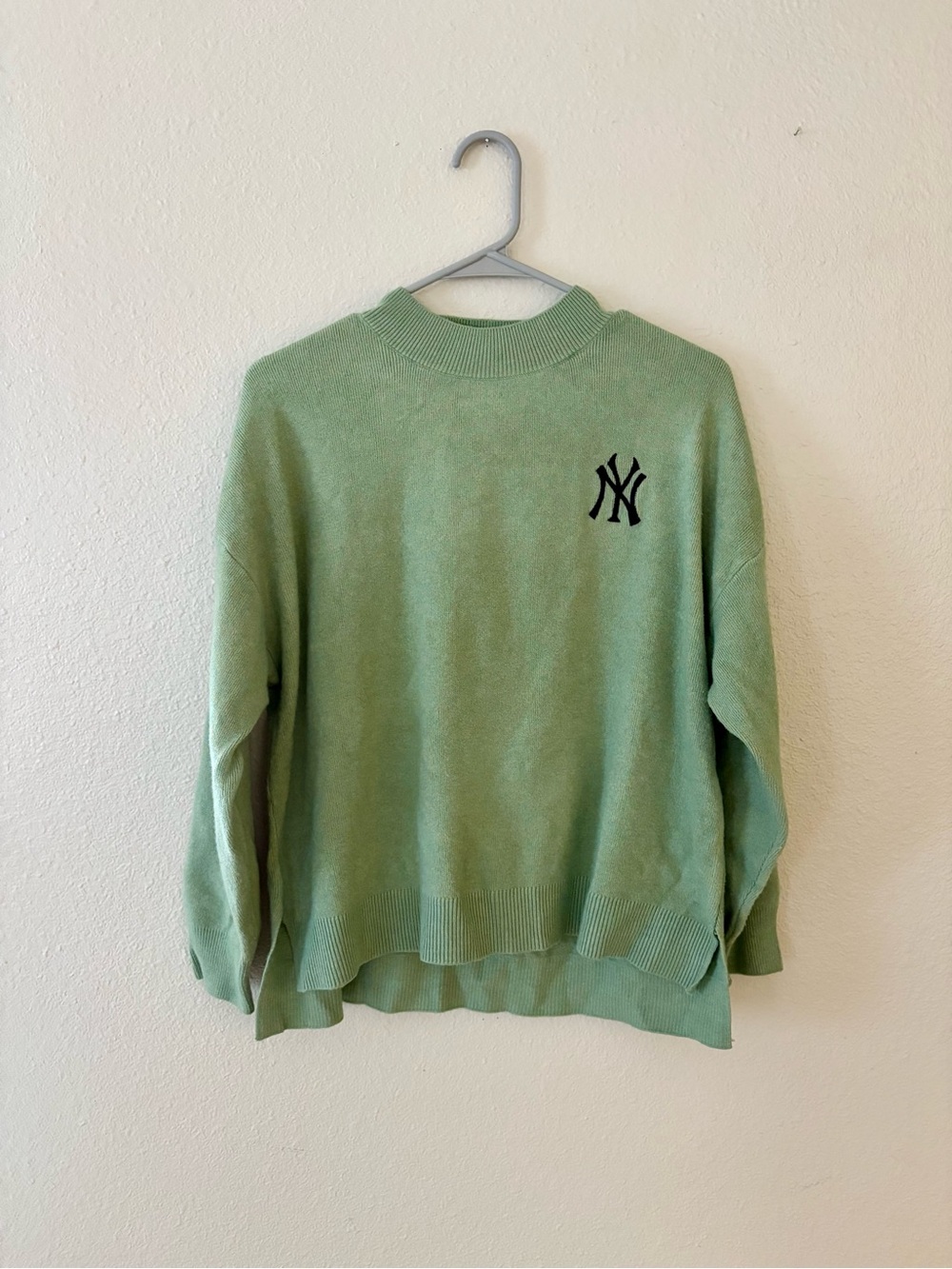 Women’s Mock Neck New York Yankee Pullover Sweater